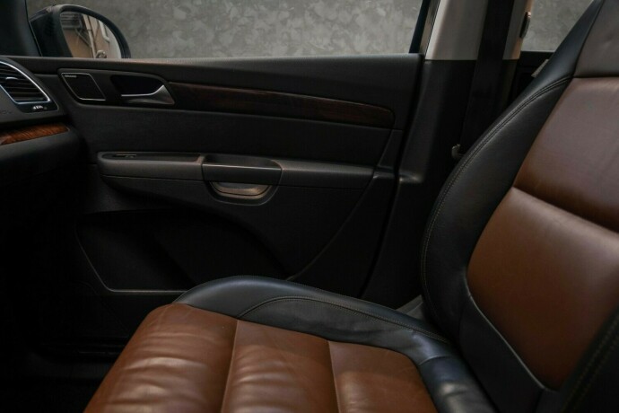 volkswagen-sharan-diesel-2012-big-13