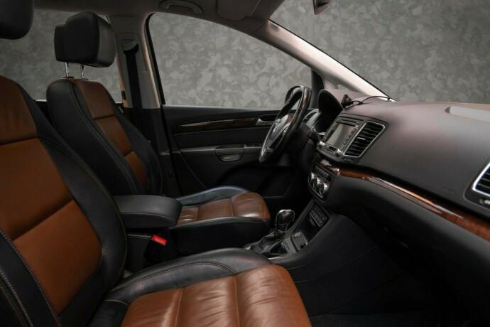 volkswagen-sharan-diesel-2012-big-26