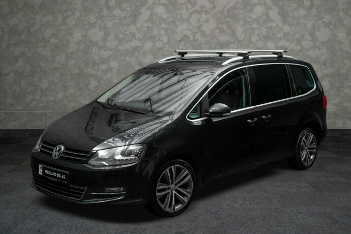 volkswagen-sharan-diesel-2012-big-1