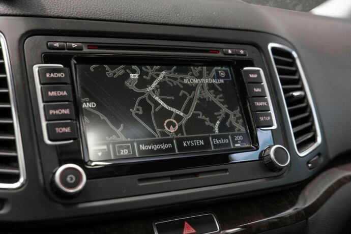 volkswagen-sharan-diesel-2012-big-17