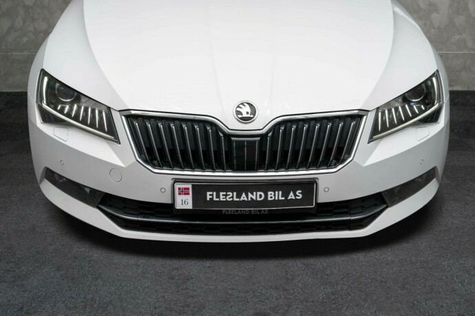 skoda-superb-diesel-2020-big-4