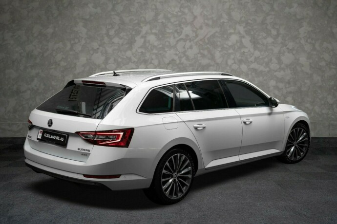 skoda-superb-diesel-2020-big-8