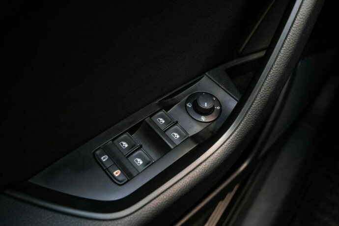 skoda-superb-diesel-2020-big-25