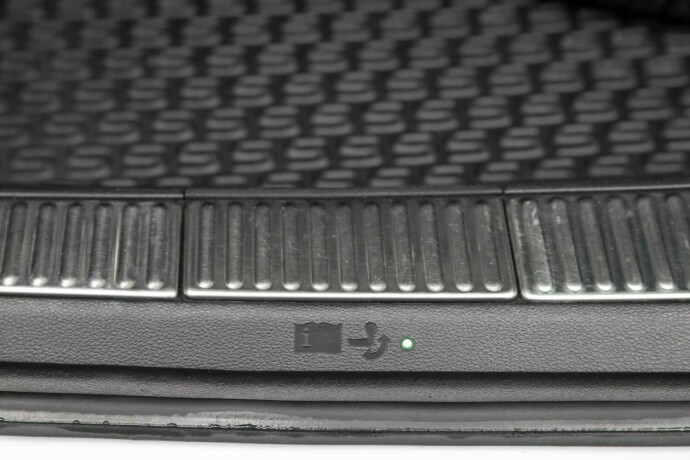 skoda-superb-diesel-2020-big-36