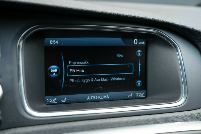 volvo-v40-diesel-2013-big-21