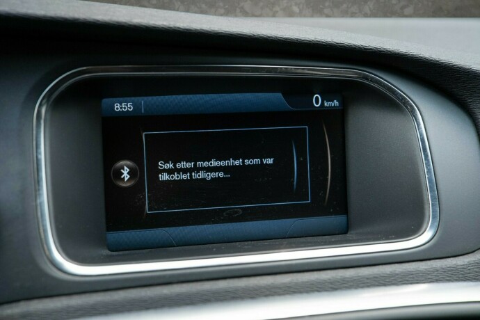 volvo-v40-diesel-2013-big-23