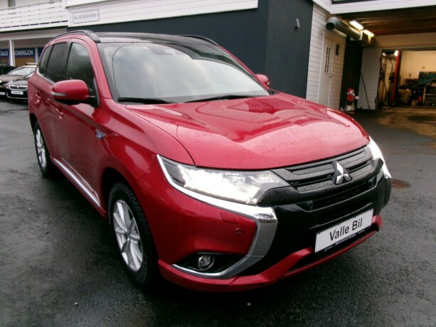 mitsubishi-outlander-elektrisitetbensin-2018-big-0