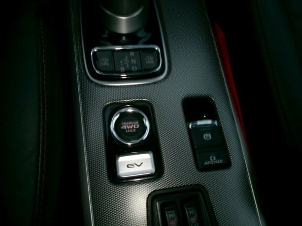 mitsubishi-outlander-elektrisitetbensin-2018-big-18