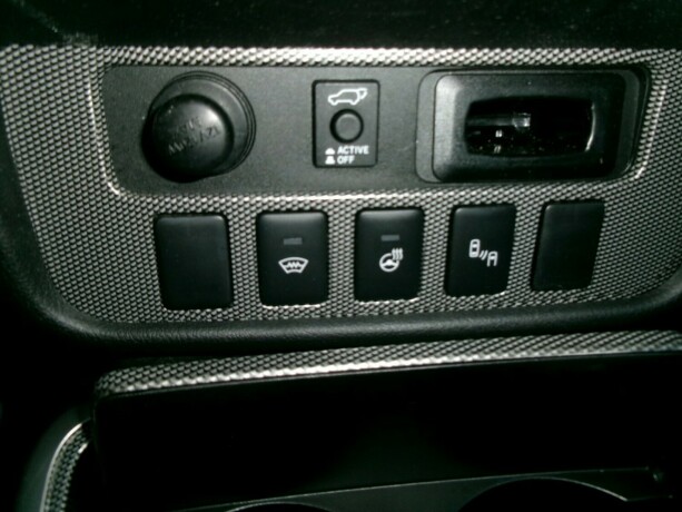 mitsubishi-outlander-elektrisitetbensin-2018-big-17