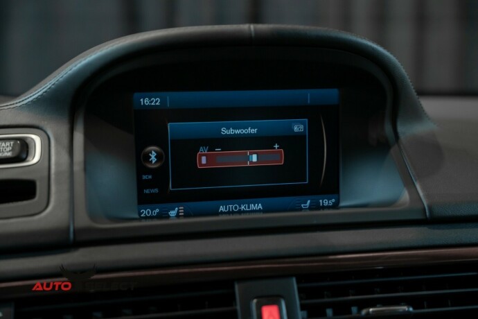 volvo-xc-70-diesel-2013-big-45