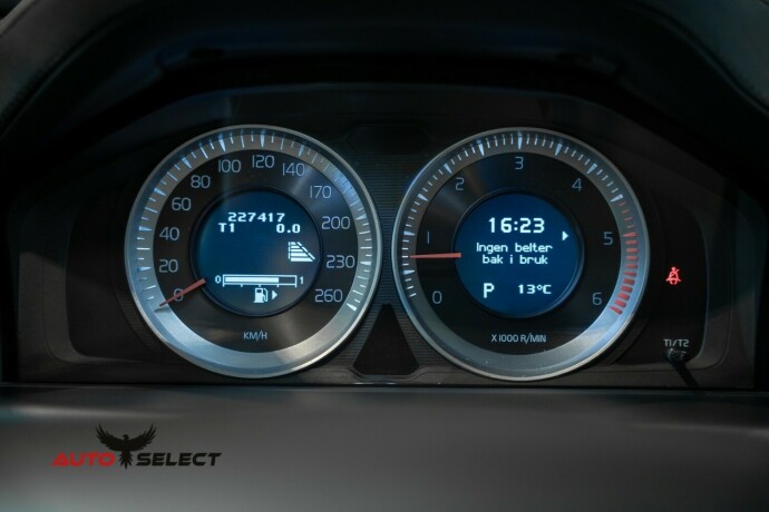 volvo-xc-70-diesel-2013-big-31