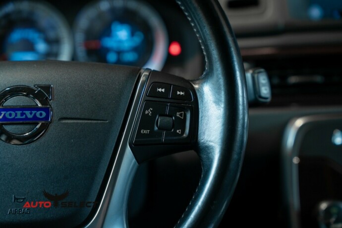 volvo-xc-70-diesel-2013-big-32