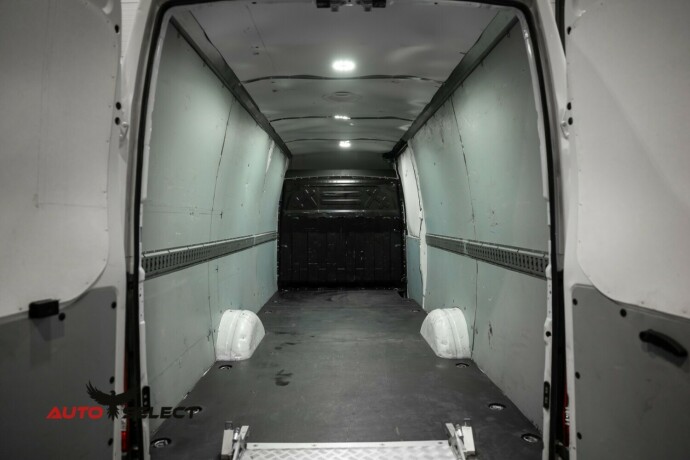 iveco-daily-diesel-2020-big-13