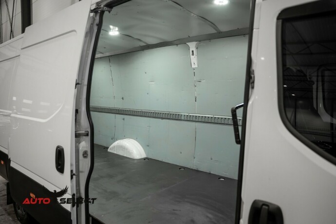 iveco-daily-diesel-2020-big-19