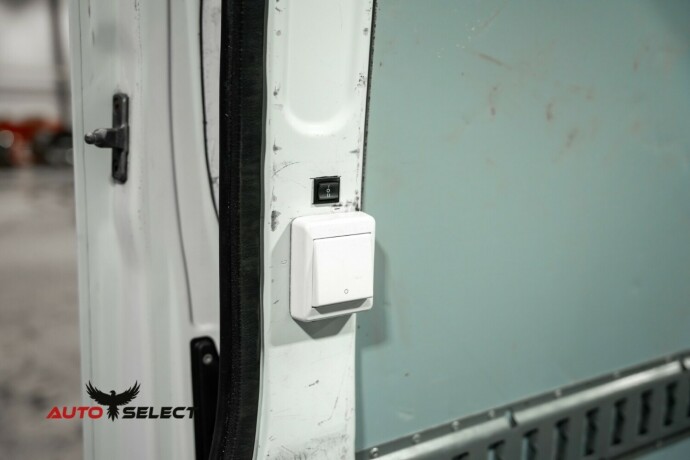 iveco-daily-diesel-2020-big-16