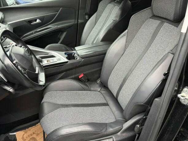 peugeot-5008-diesel-2018-big-12