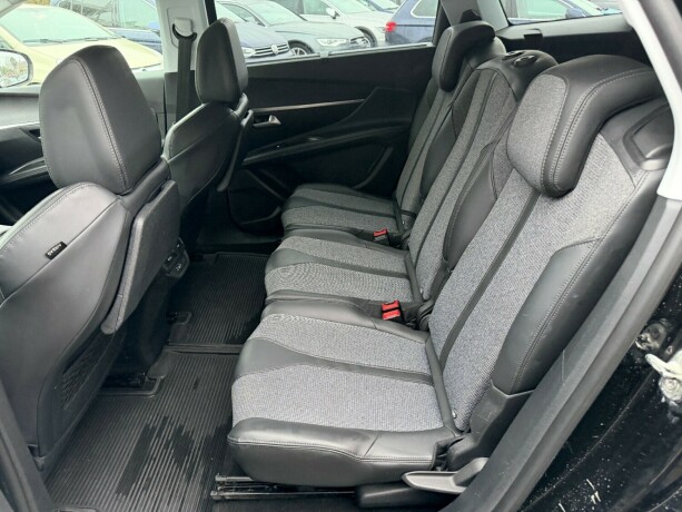 peugeot-5008-diesel-2018-big-13