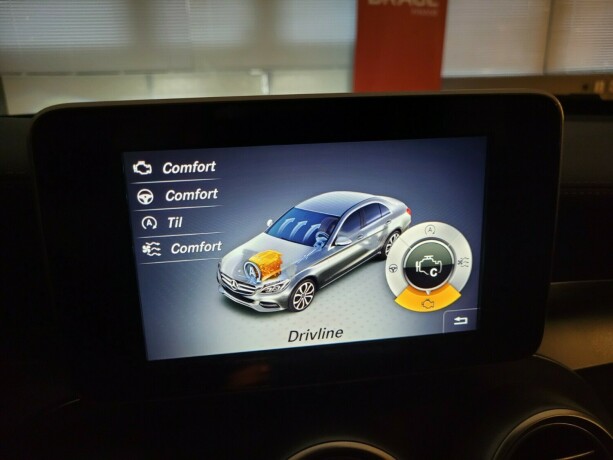 mercedes-benz-c-klasse-bensin-2015-big-31