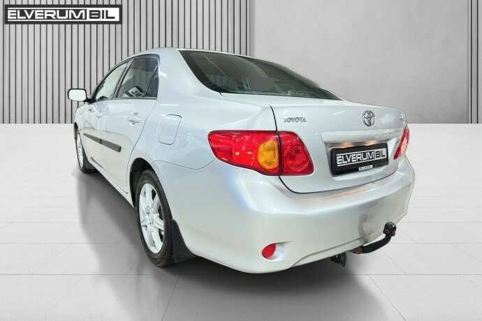 toyota-corolla-bensin-2008-big-12