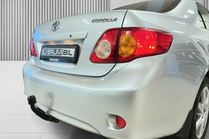 toyota-corolla-bensin-2008-big-10