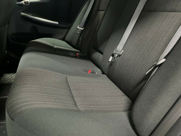 toyota-corolla-bensin-2008-big-23