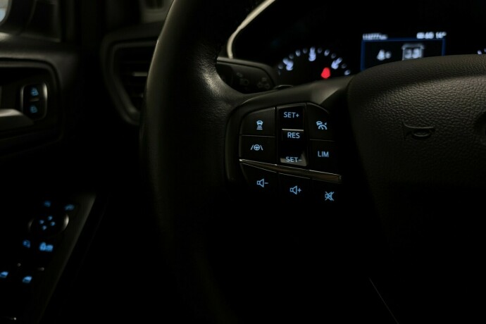 ford-focus-diesel-2019-big-17