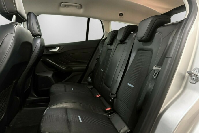 ford-focus-diesel-2019-big-13