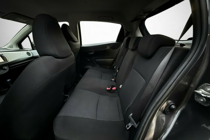 toyota-yaris-bensin-2014-big-30