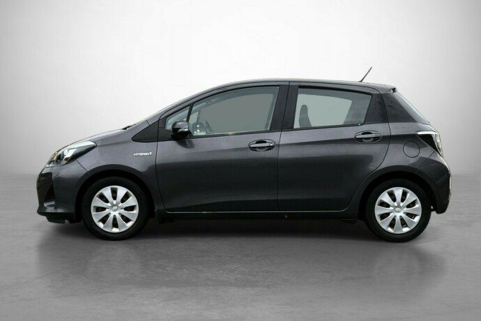 toyota-yaris-bensin-2014-big-7