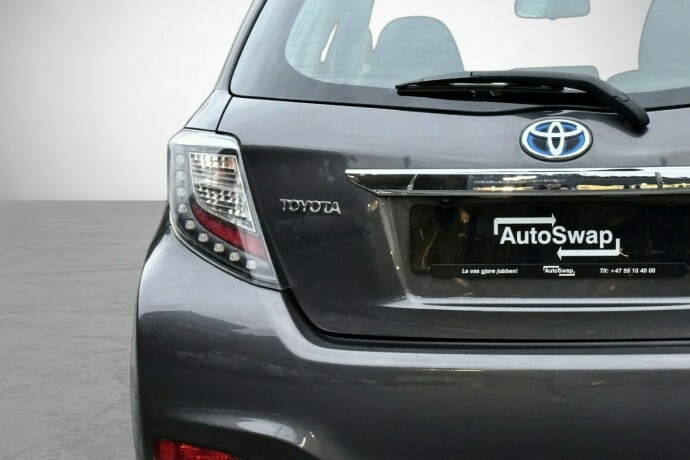 toyota-yaris-bensin-2014-big-11