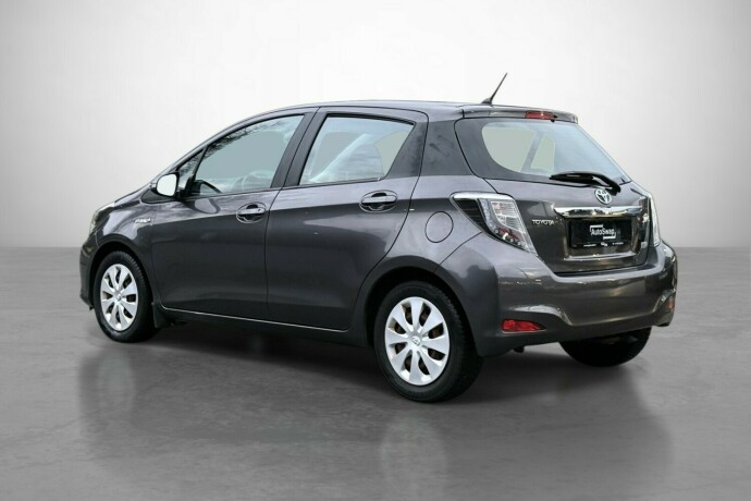 toyota-yaris-bensin-2014-big-8