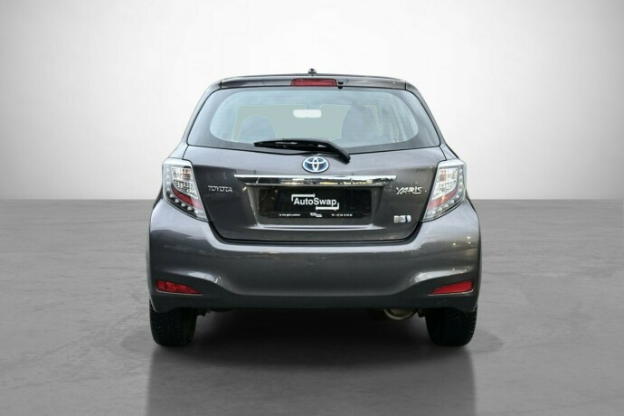 toyota-yaris-bensin-2014-big-10