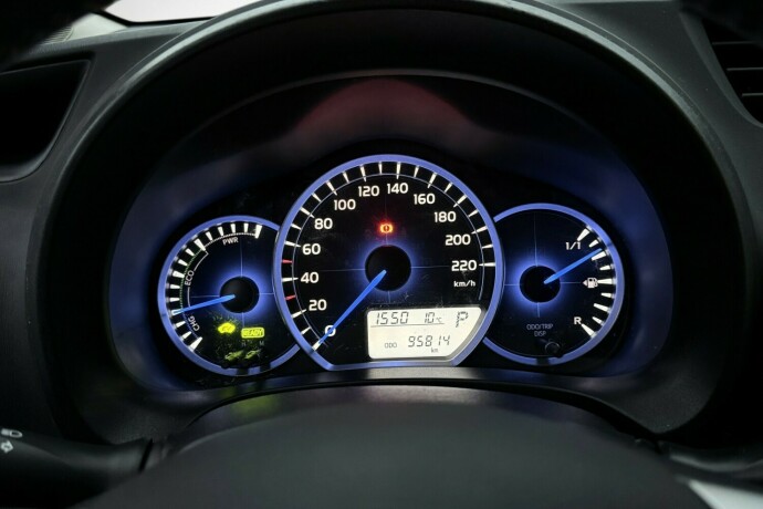 toyota-yaris-bensin-2014-big-21