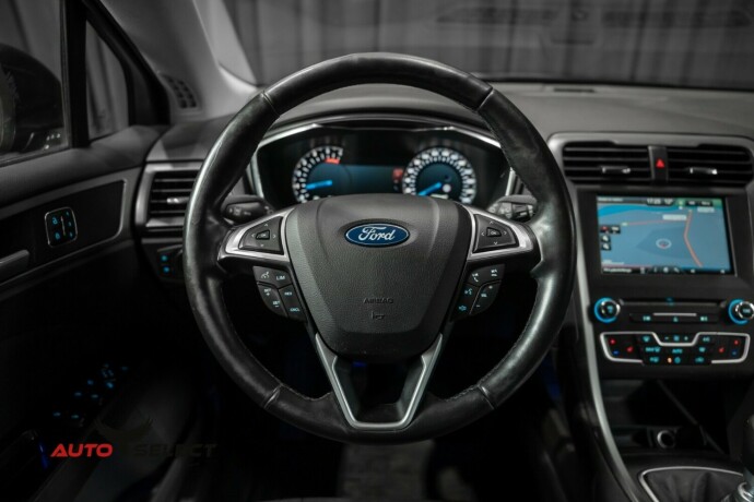 ford-mondeo-diesel-2015-big-24