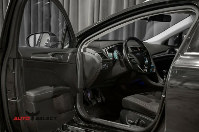 ford-mondeo-diesel-2015-big-18