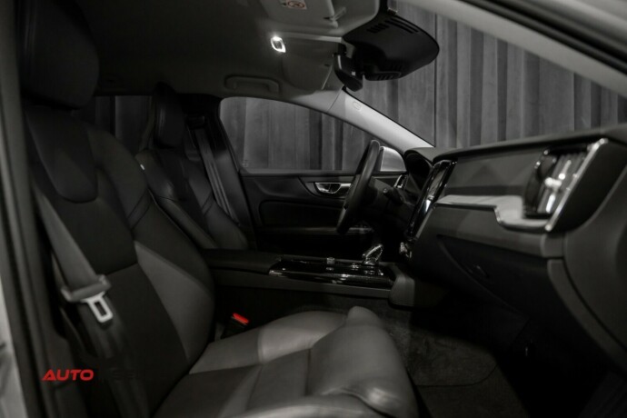 volvo-v60-elektrisitetbensin-2021-big-24