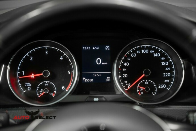 volkswagen-golf-diesel-2014-big-28