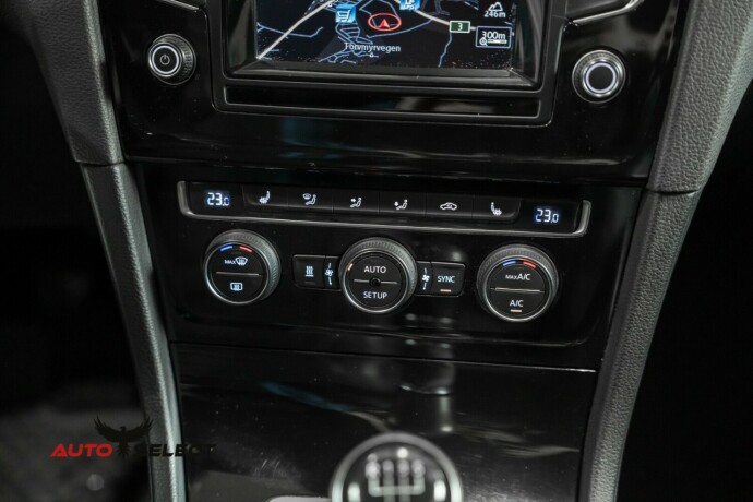 volkswagen-golf-diesel-2014-big-32