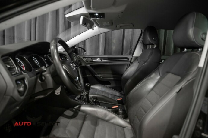 volkswagen-golf-diesel-2014-big-22