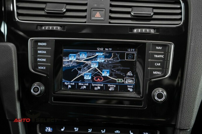 volkswagen-golf-diesel-2014-big-33