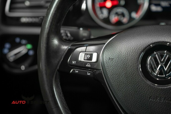 volkswagen-golf-diesel-2014-big-27