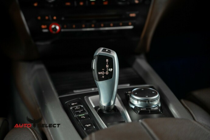 bmw-x5-elektrisitetbensin-2016-big-41