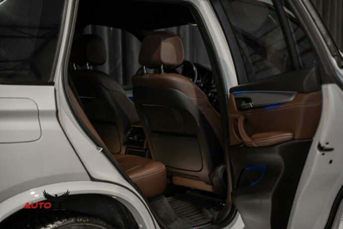 bmw-x5-elektrisitetbensin-2016-big-16