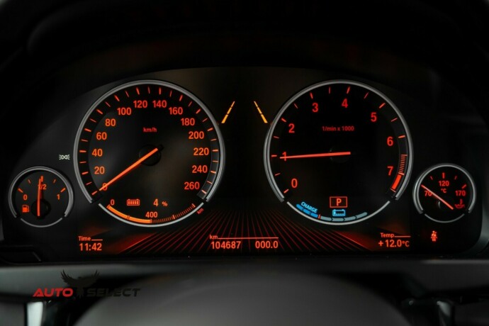 bmw-x5-elektrisitetbensin-2016-big-36