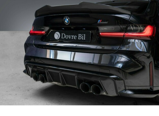 bmw-m3-bensin-2021-big-11