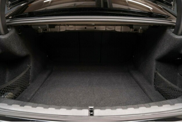 bmw-m3-bensin-2021-big-43