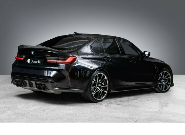 bmw-m3-bensin-2021-big-10