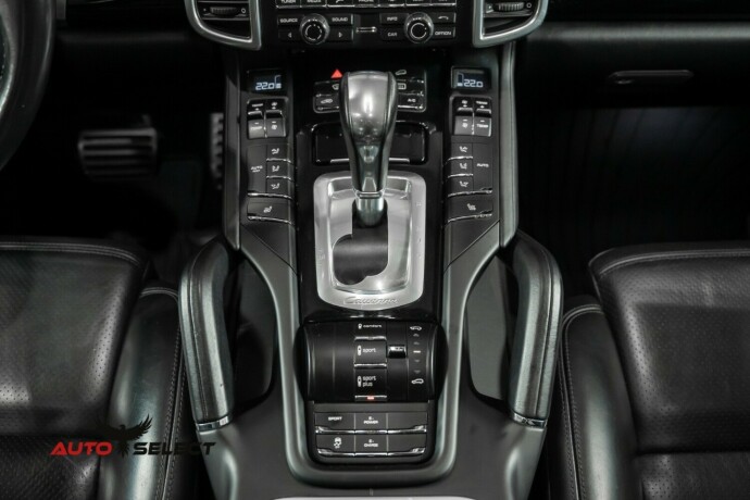 porsche-cayenne-elektrisitetbensin-2016-big-54