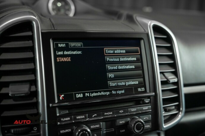 porsche-cayenne-elektrisitetbensin-2016-big-58