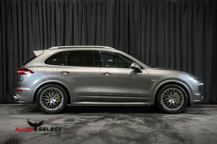 porsche-cayenne-elektrisitetbensin-2016-big-20